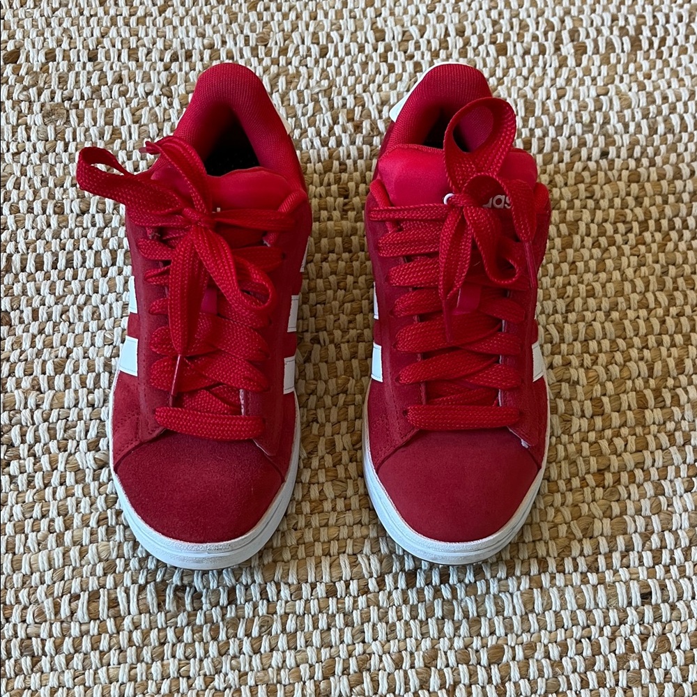 Adidas cloud foam, comfort, Red and White Sneakers